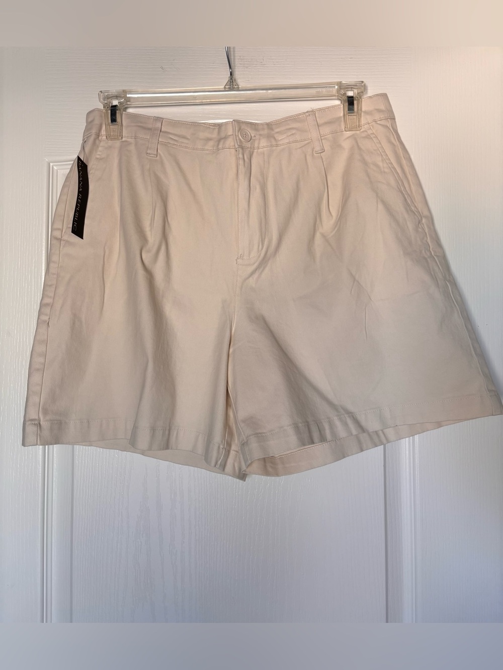 Banana Republic Womens Pleated Chino Shorts Beige High Rise Sz 12 Cotton Stretch